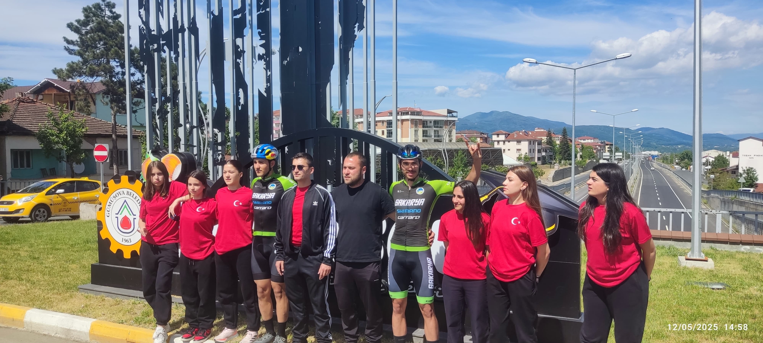 Bayrak Konfederasyon Temsilcisine Emanet: Bayrak Konfederasyon Temsilcisine Emanet: