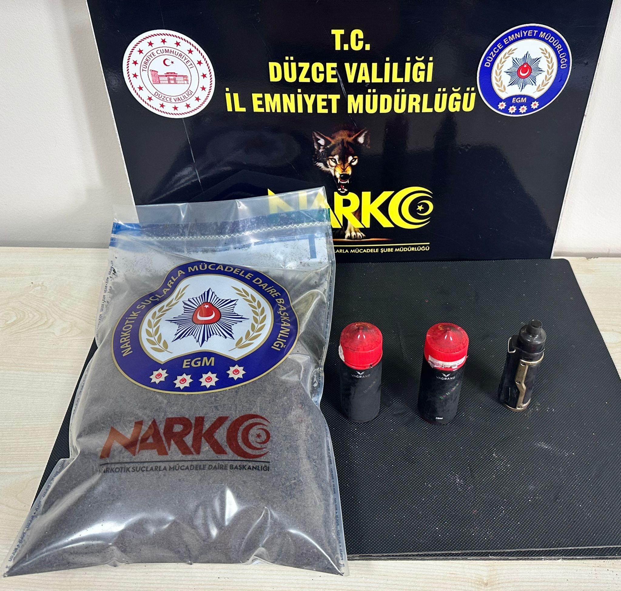 Düzce'de Narkotik Operasyonu: Düzce'de Narkotik Operasyonu: