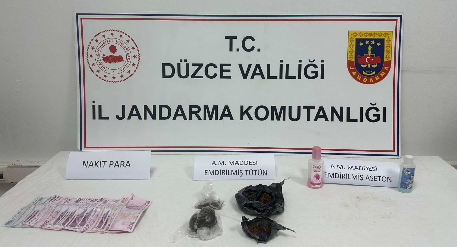Düzce'de Narkotik Operasyonu: Zehir Tacirine Tutuklama