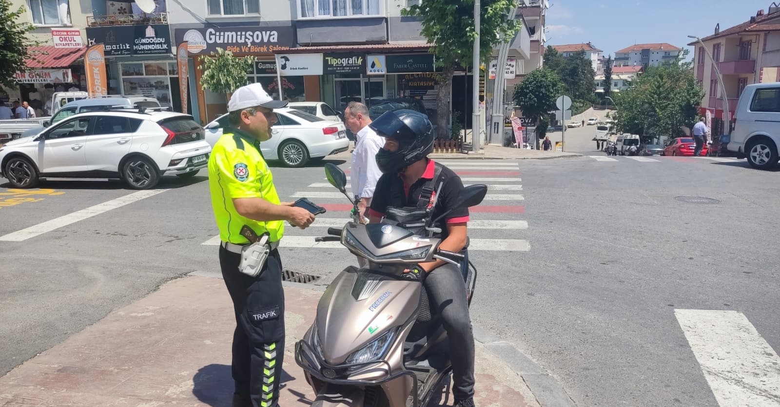 Gümüşova'da Fındık Hasadı Öncesi Trafik Denetimleri Yoğunlaştı