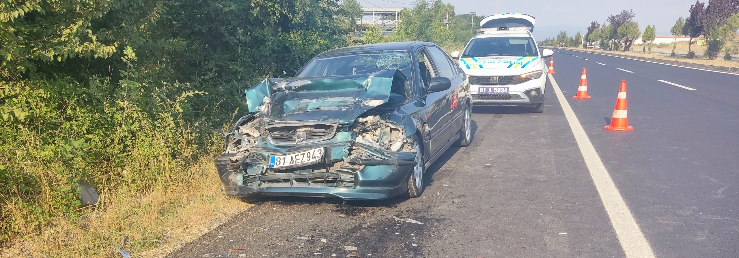 Düzce'de Adaköy Mevkii'nde Trafik Kazası: