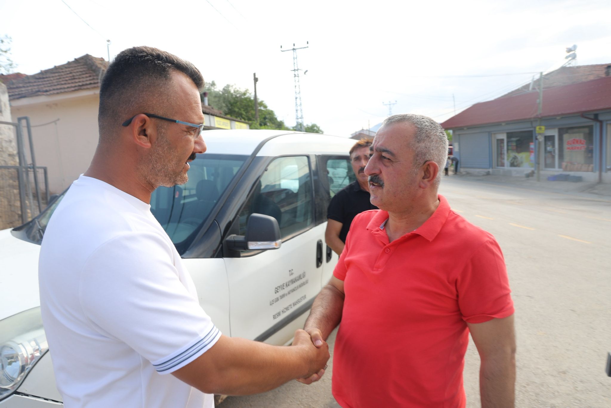 Geyve'den Yükselen Umut: İl Müdürü Asım Baş, Yaraları Sarıyor!