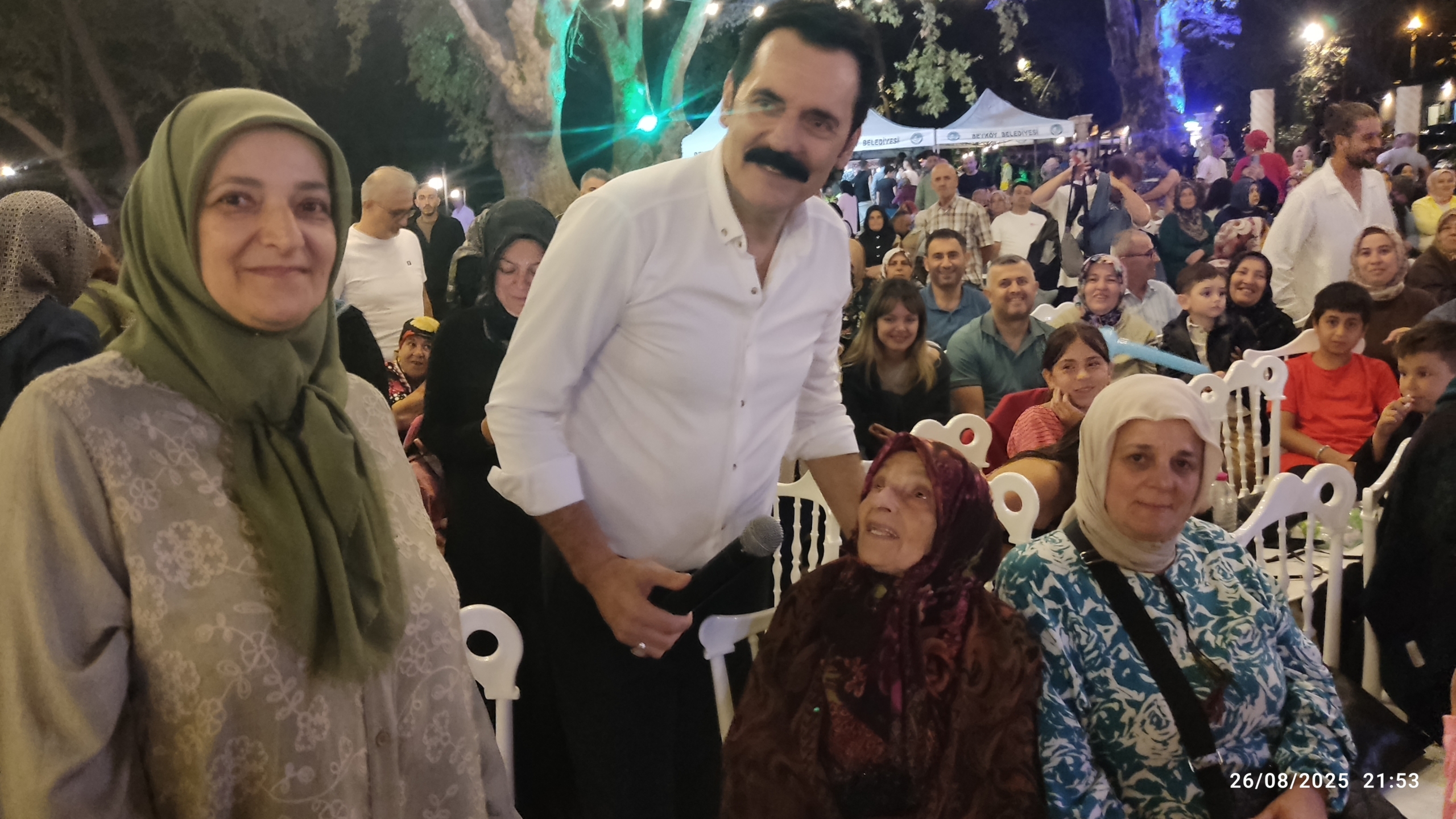 Beyköy, Ramazan Çelik Konseriyle Coştu: Unutulmaz Bir Gece Yaşandı