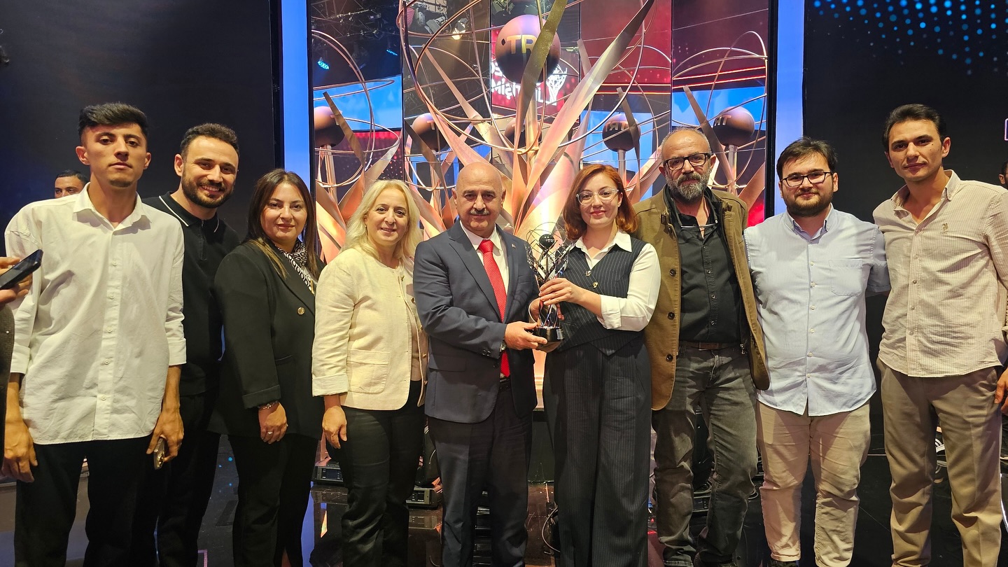 REKTÖR PROF. DR. SÖZBİR’DEN TRT BAŞARISI MESAJI: