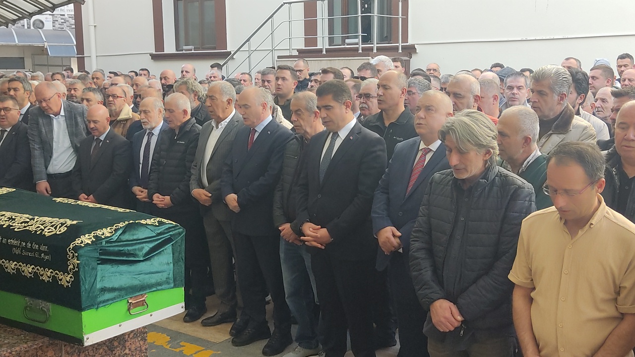 Hacı Tahir Şahin, Dualarla Son Yolculuğuna Uğurlandı