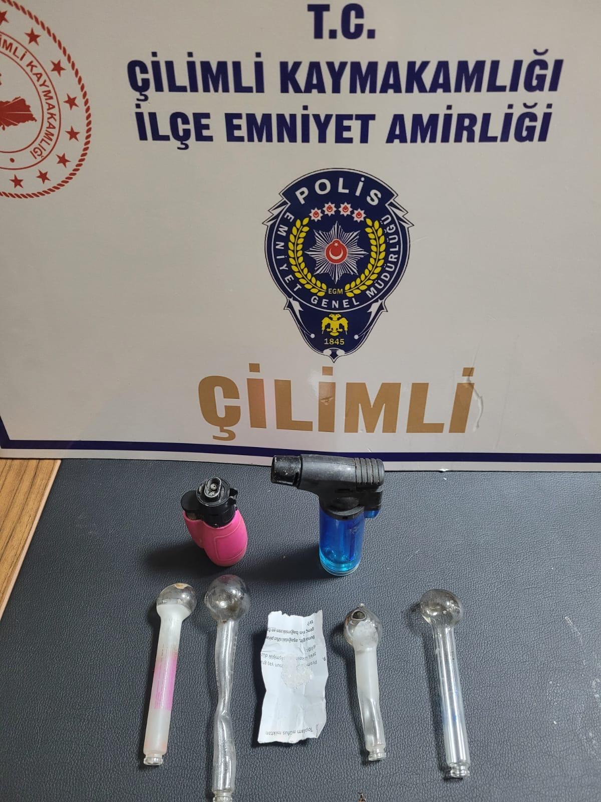 DÜZCE EMNİYETİ OPERASYONLARDA 29 KİŞİYİ GÖZALTINA ALDI