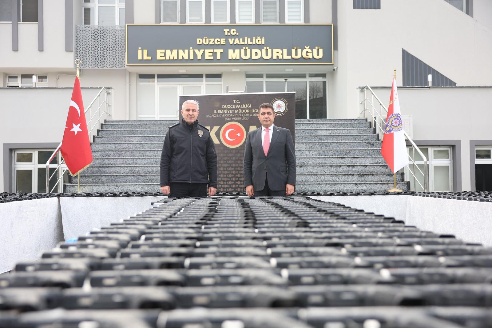 DÜZCE POLİSİNDEN TARİHİ OPERASYON: