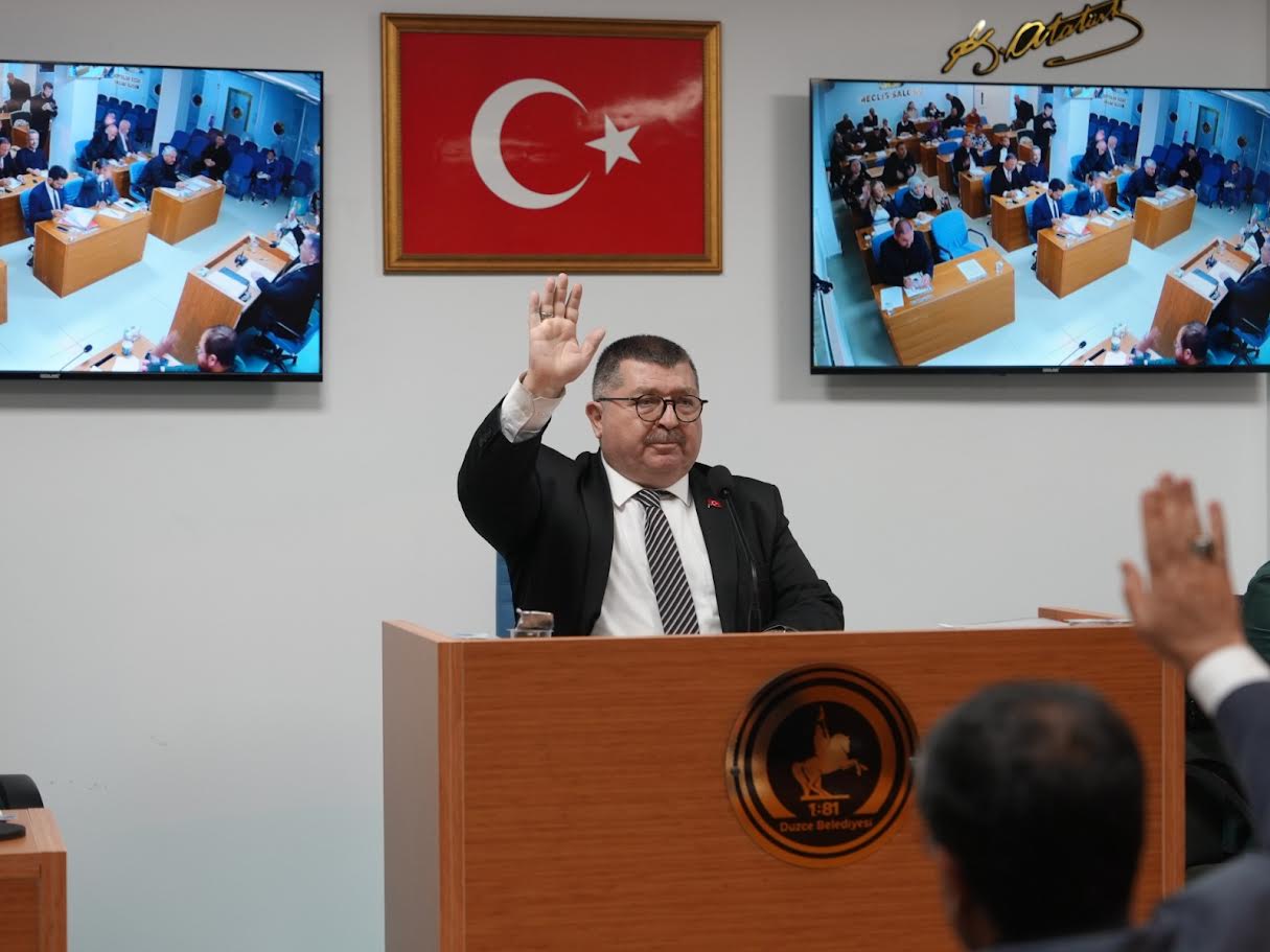 DÜZCE BELEDİYE MECLİSİ'NDE YOĞUN GÜNDEM: