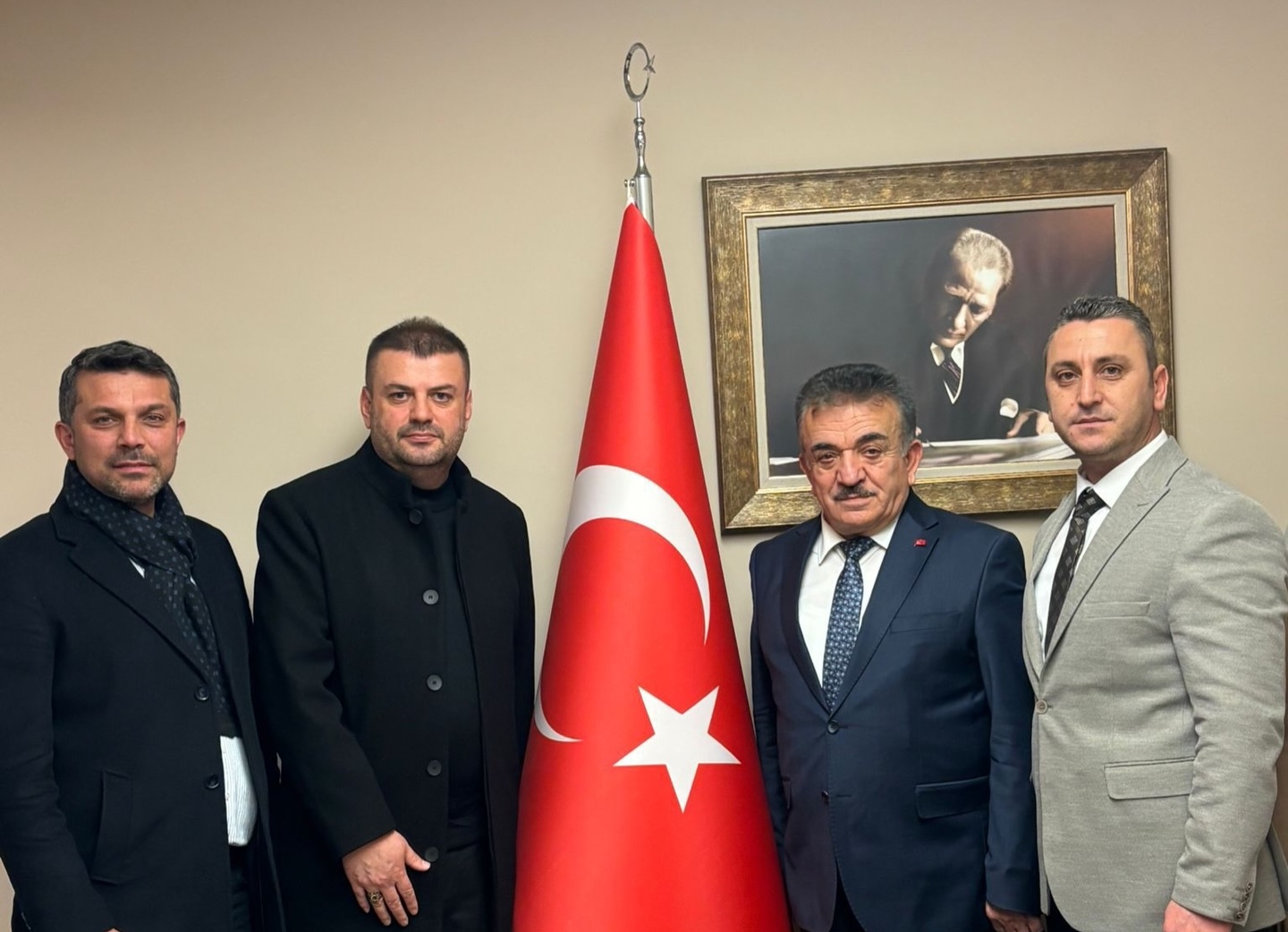 Başkan Adayı Garip Projelerini Paylaştı.