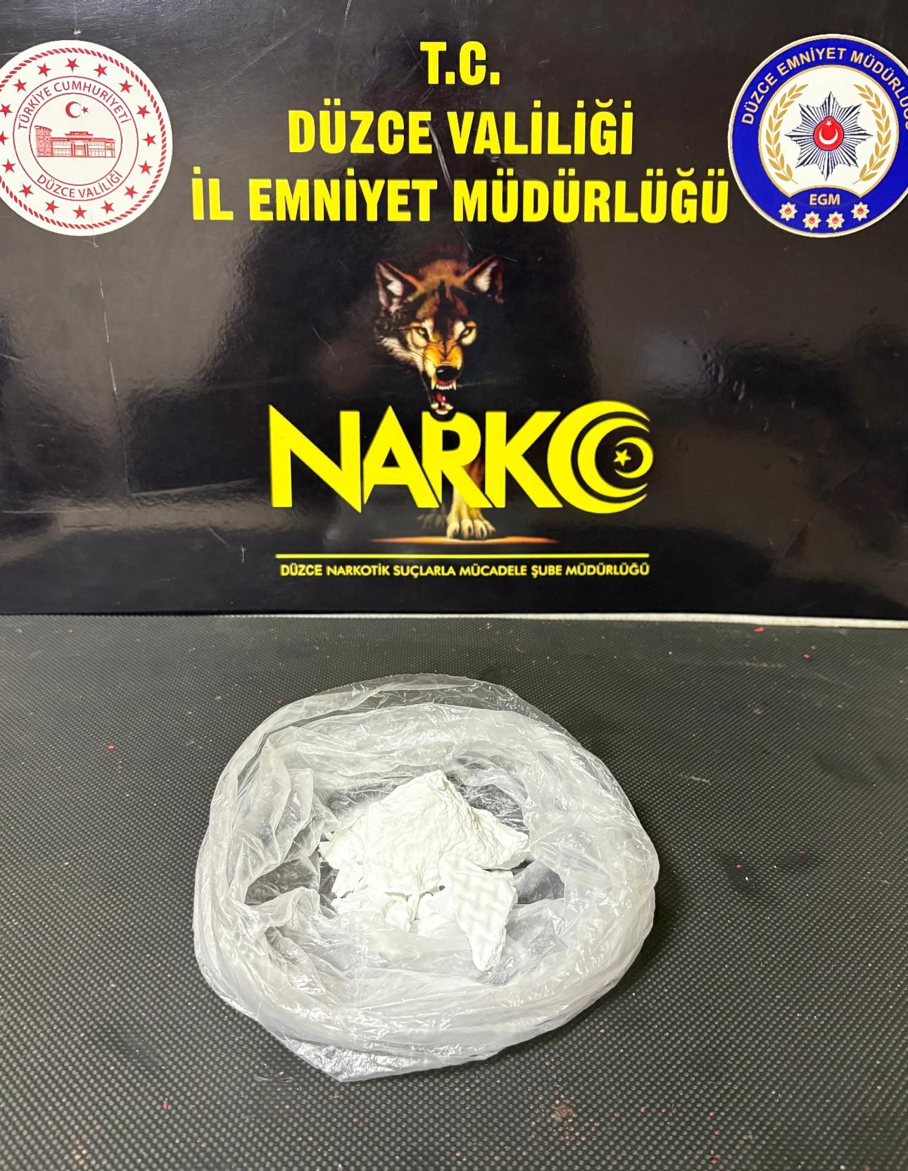 Düzce'de Yarım Milyonluk Kokain Operasyonu!