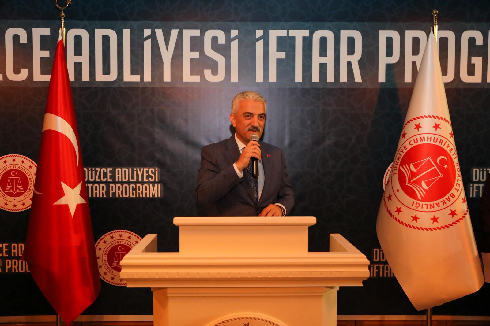 Düzce Protokolü Gönül Sofrasında Buluştu: Düzce Protokolü Gönül Sofrasında Buluştu: