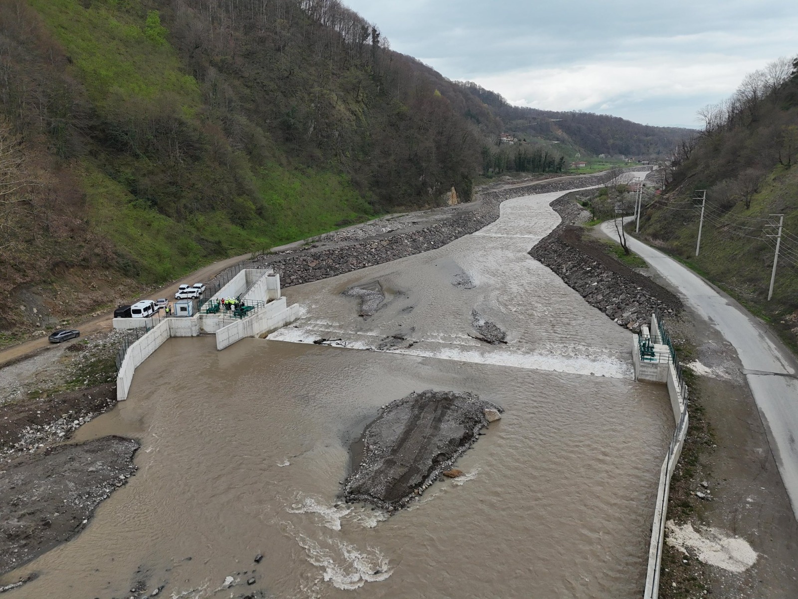 DÜZCE’DE SİYASET ÜSTÜ BULUŞMA
