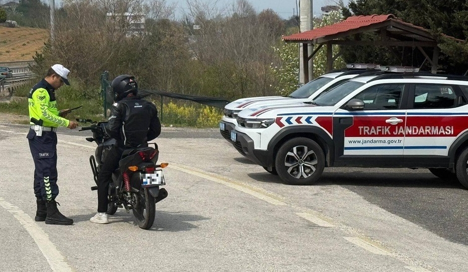 Düzce Jandarmasından 'Huzur' Operasyonları: