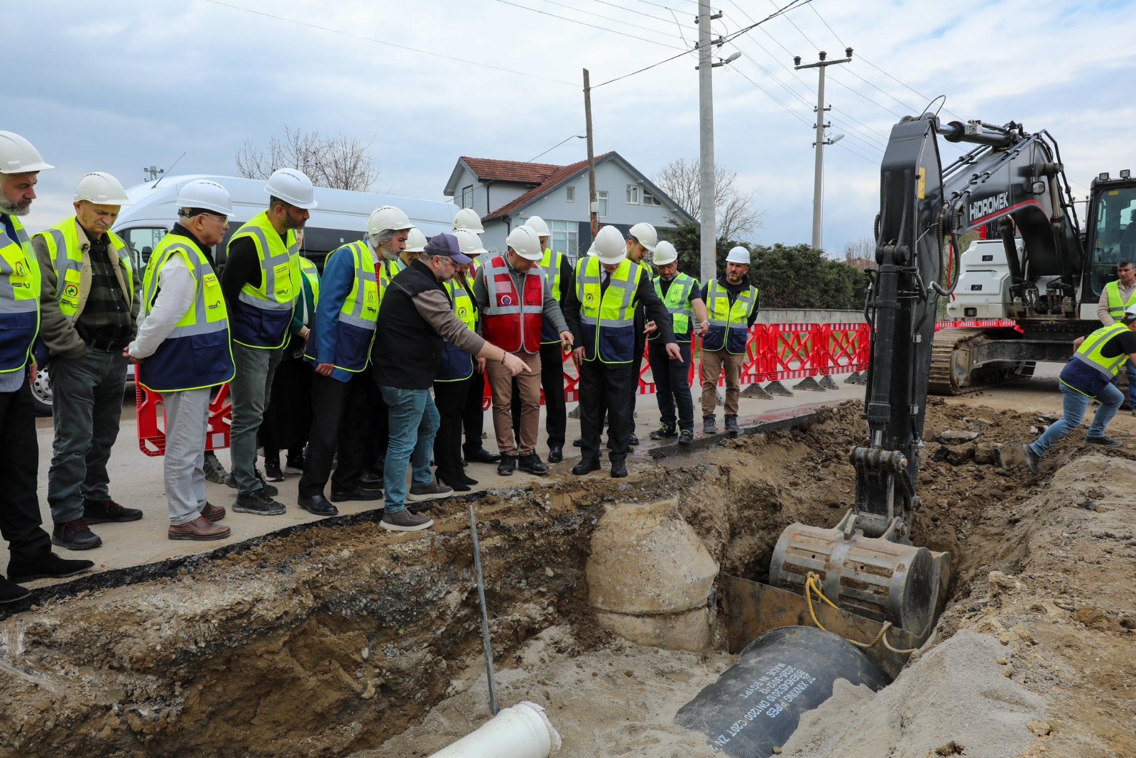 DÜZCE’DE SİYASET ÜSTÜ BULUŞMA