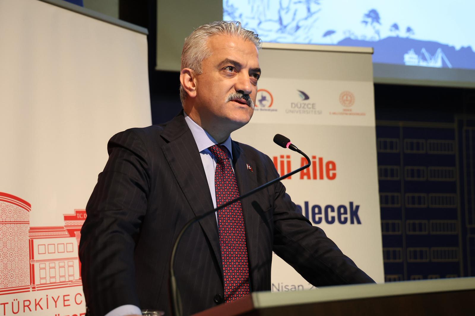 Düzce Üniversitesi'nde “Güçlü Aile” Kongresi  