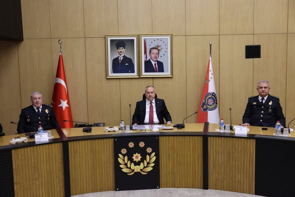 ALİ FİDAN'DAN GÖREVE HIZLI BAŞLANGIÇ: İLK TOPLANTI GERÇEKLEŞTİ