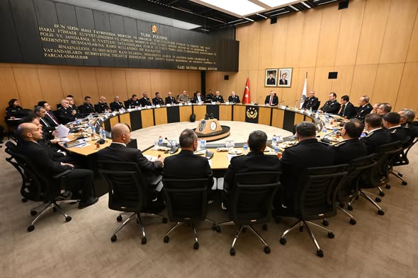 ALİ FİDAN'DAN GÖREVE HIZLI BAŞLANGIÇ: İLK TOPLANTI GERÇEKLEŞTİ