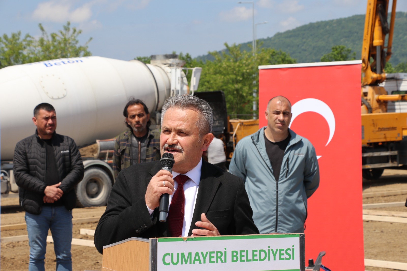 CUMAYERİ’NDE GALERİCİLER VE KARMA SANAYİ SİTESİ DUALARLA AÇILDI