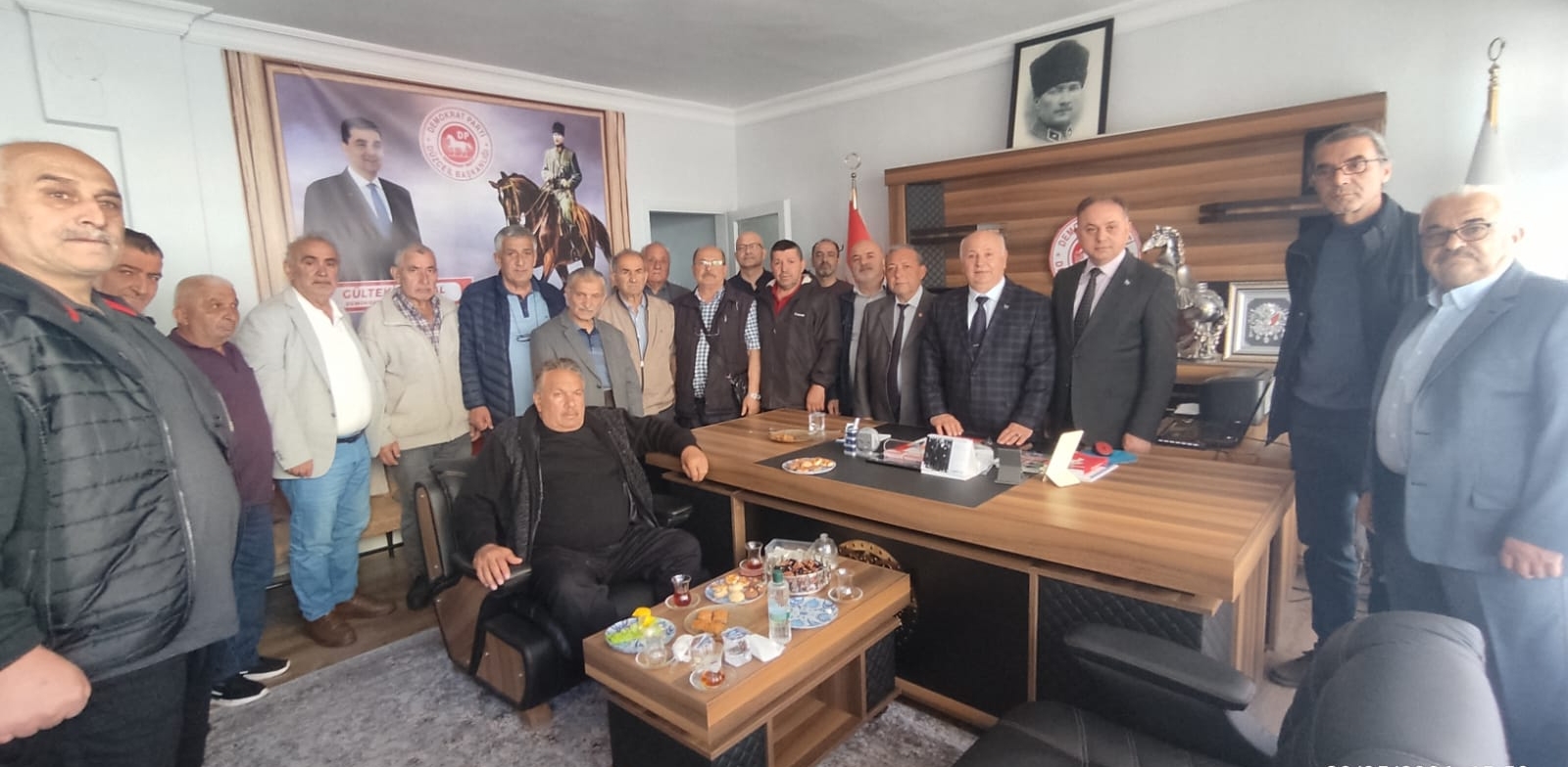 Demokrat Parti Düzce’de Bayramlaştı, Uysal’dan Kritik Mesajlar