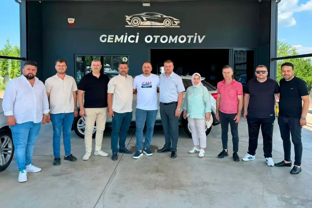 Başkan Aydın Garip Cumayeri'nde Esnafın Nabzını Tutuyor Başkan Aydın Garip Cumayeri'nde Esnafın Nabzını Tutuyor