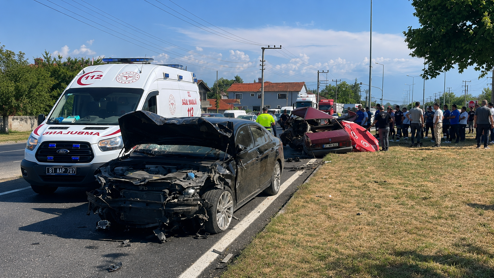 DÜZCE MİLLETVEKİLİ ERCAN ÖZTÜRK TRAFİK KAZASI GEÇİRDİ: