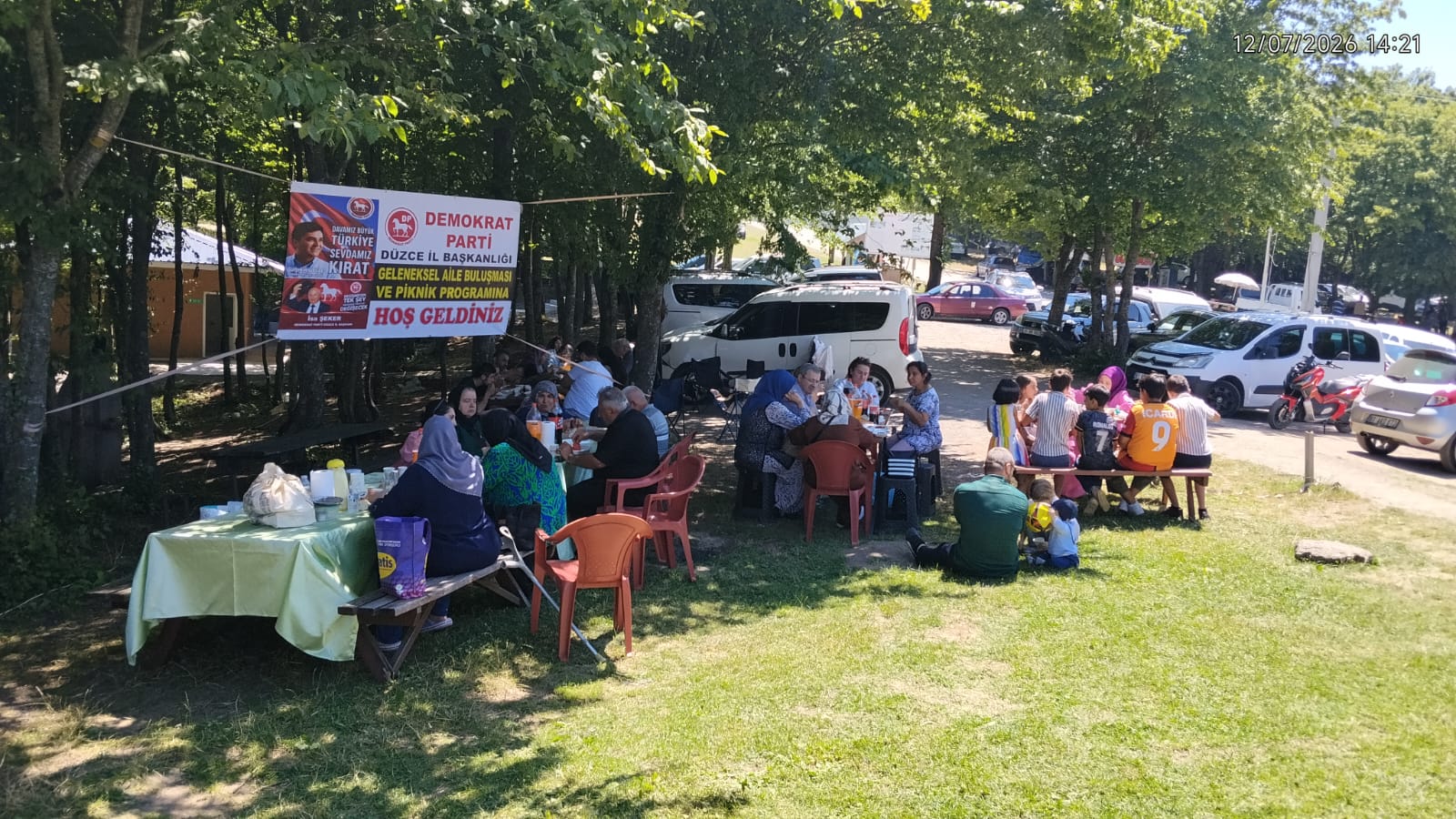 DEMOKRAT PARTİ DÜZCE TEŞKİLATI’NDAN YAZ ŞENLİĞİ: DEMOKRAT PARTİ DÜZCE TEŞKİLATI’NDAN YAZ ŞENLİĞİ: