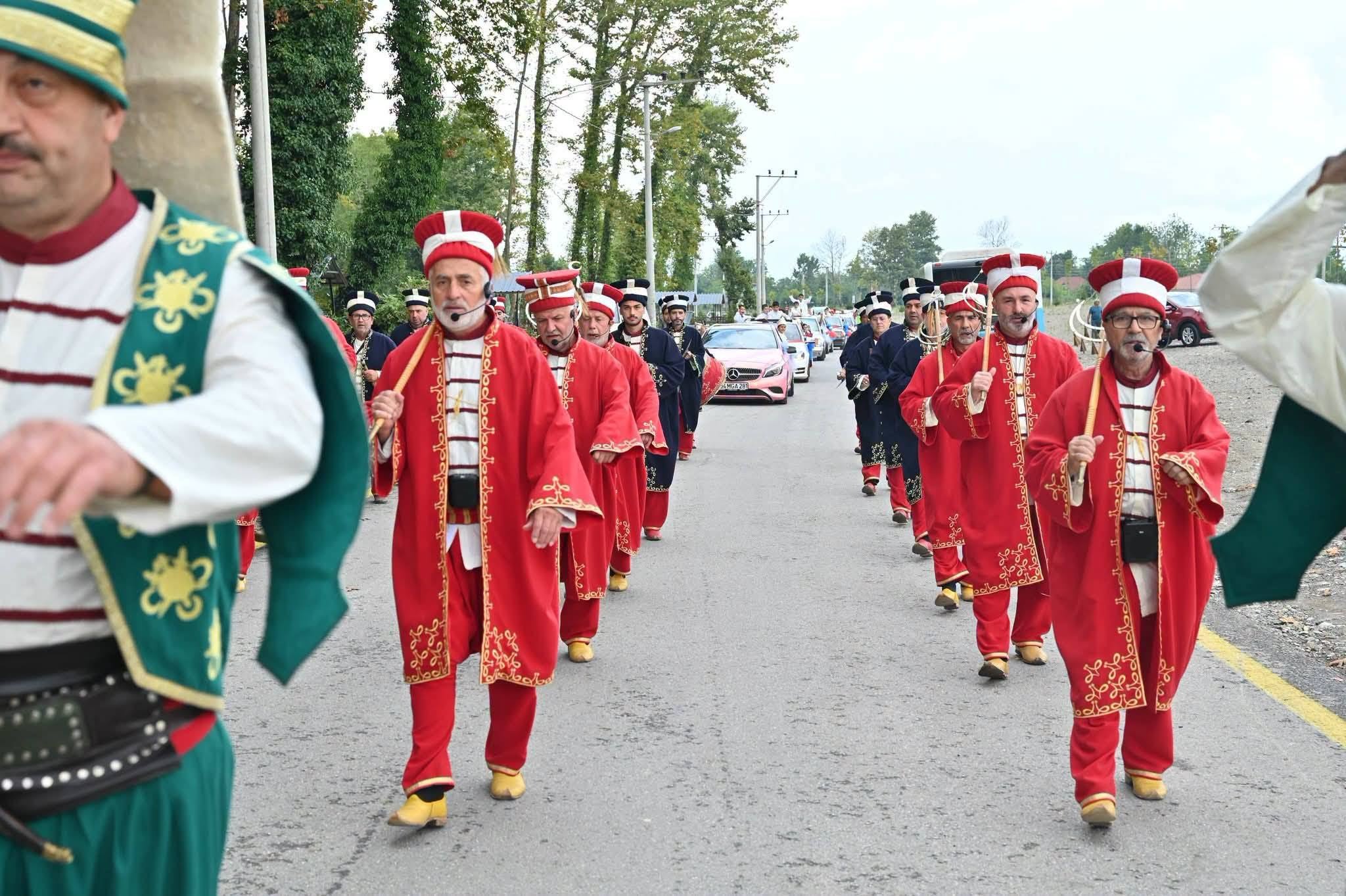 Beyköy Belediyesi ve Mercedes Sevenler Derneği’nden Sünnet Şöleni!
