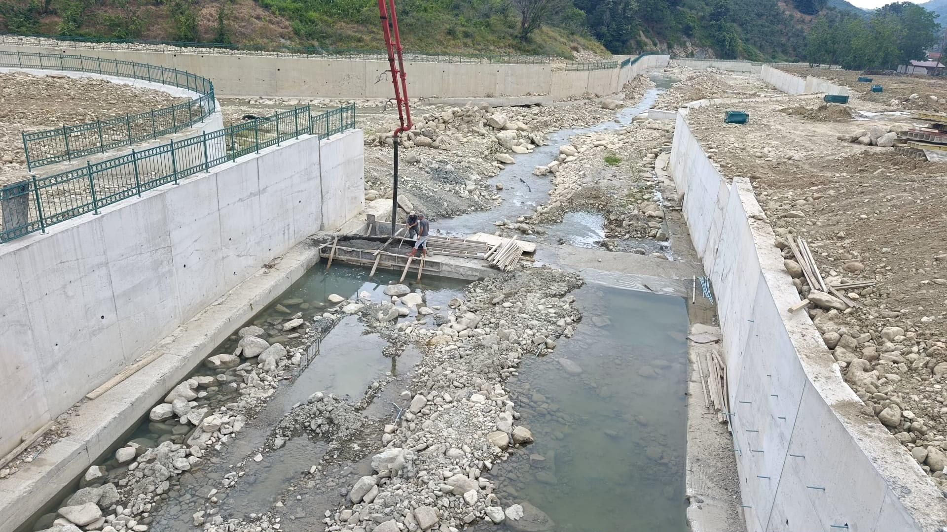 4 Milyarlık Dev Kalkan: Akçakoca’da Sel Kabusu Tarih Oluyor! 4 Milyarlık Dev Kalkan: Akçakoca’da Sel Kabusu Tarih Oluyor!
