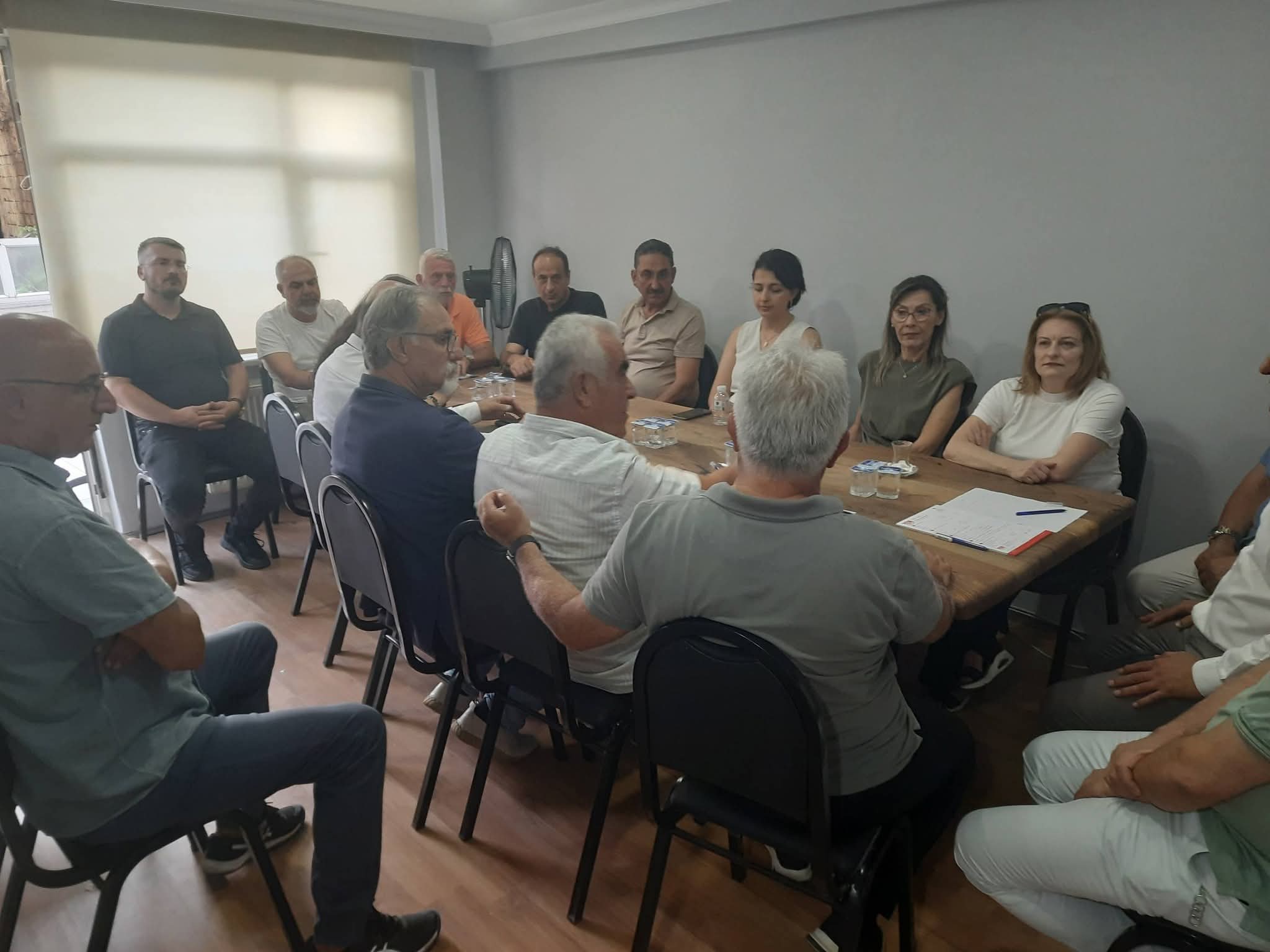 Yeni Parti Düzce Örgütü Kuruldu: Özcan Dağıstanlı Görev Dağılımını Açıkladı
