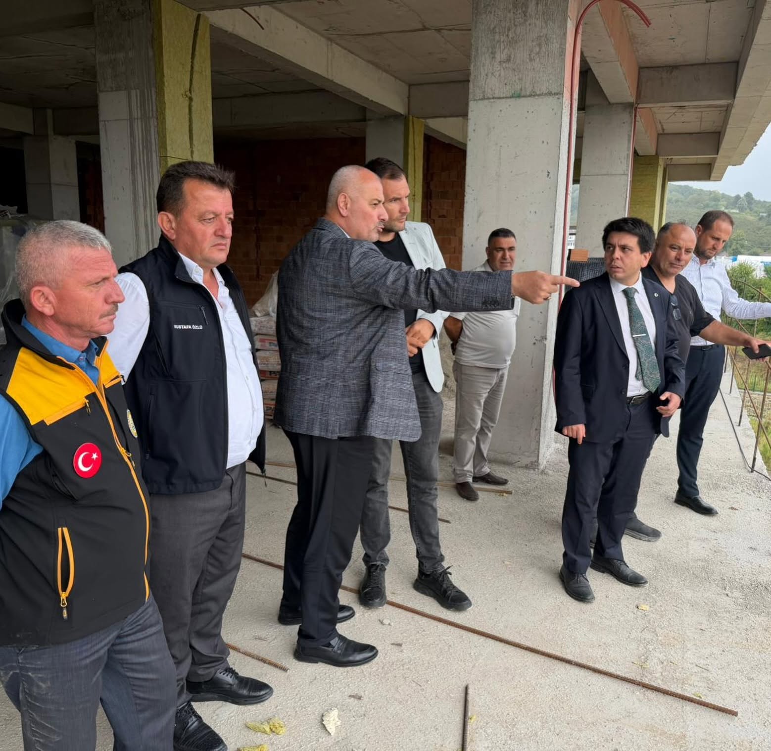 Çilimli’ye Modern Gençlik Yatırımı: İnşaat Hızla İlerliyor Çilimli Protokolü Gençlik Merkezi Şantiyesi İncelendi