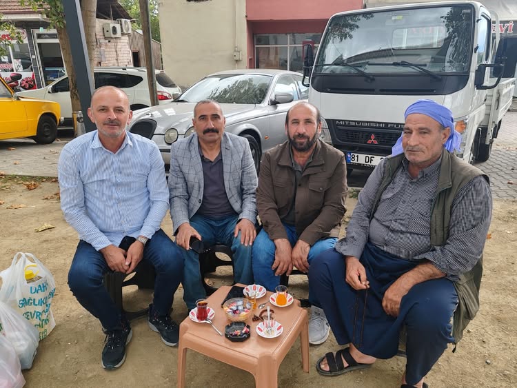 BELEDİYE BAŞKAN YARDIMCISI SUDİ AKAR TARIM İŞÇİLERİYLE BULUŞTU BELEDİYE BAŞKAN YARDIMCISI SUDİ AKAR TARIM İŞÇİLERİYLE BULUŞTU